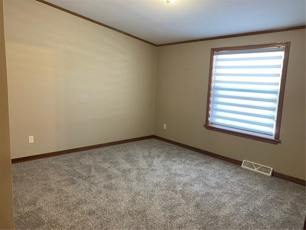 2228 15th St - Photo 5 of 13