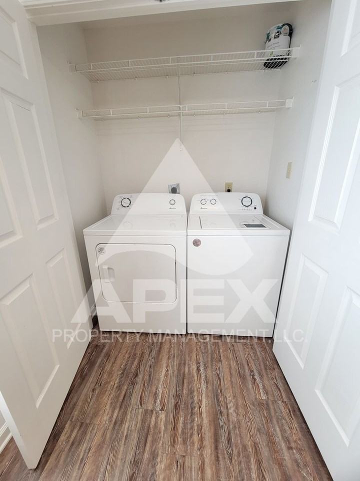 205 Telford Street #A - Photo 5 of 22