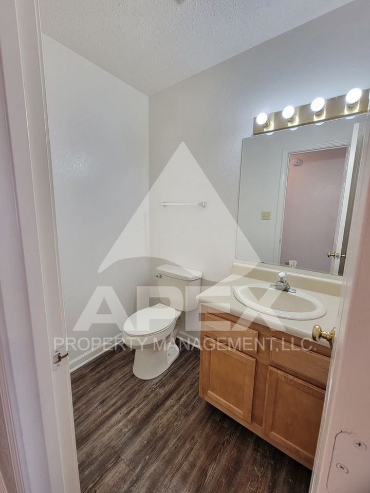 205 Telford Street #A - Photo 6 of 22