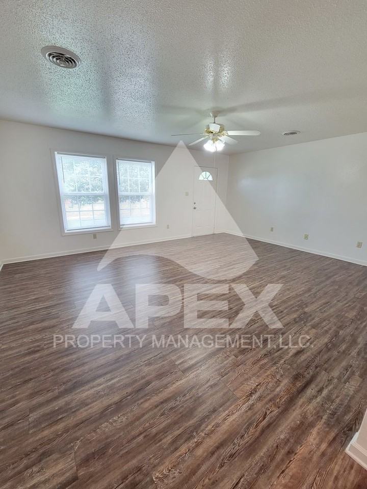 205 Telford Street #A - Photo 7 of 22