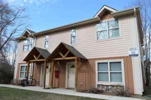 featured image of 202 Robin Ln