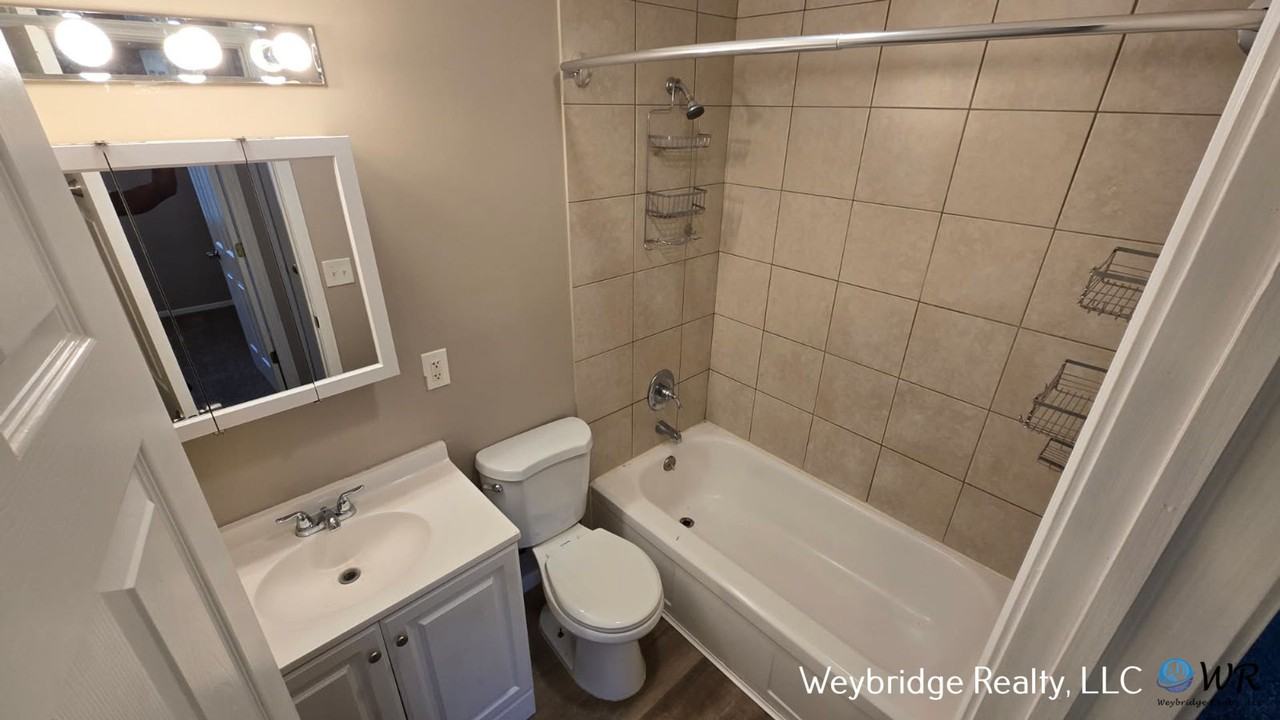 1909 Lotushill Dr - Photo 7 of 16