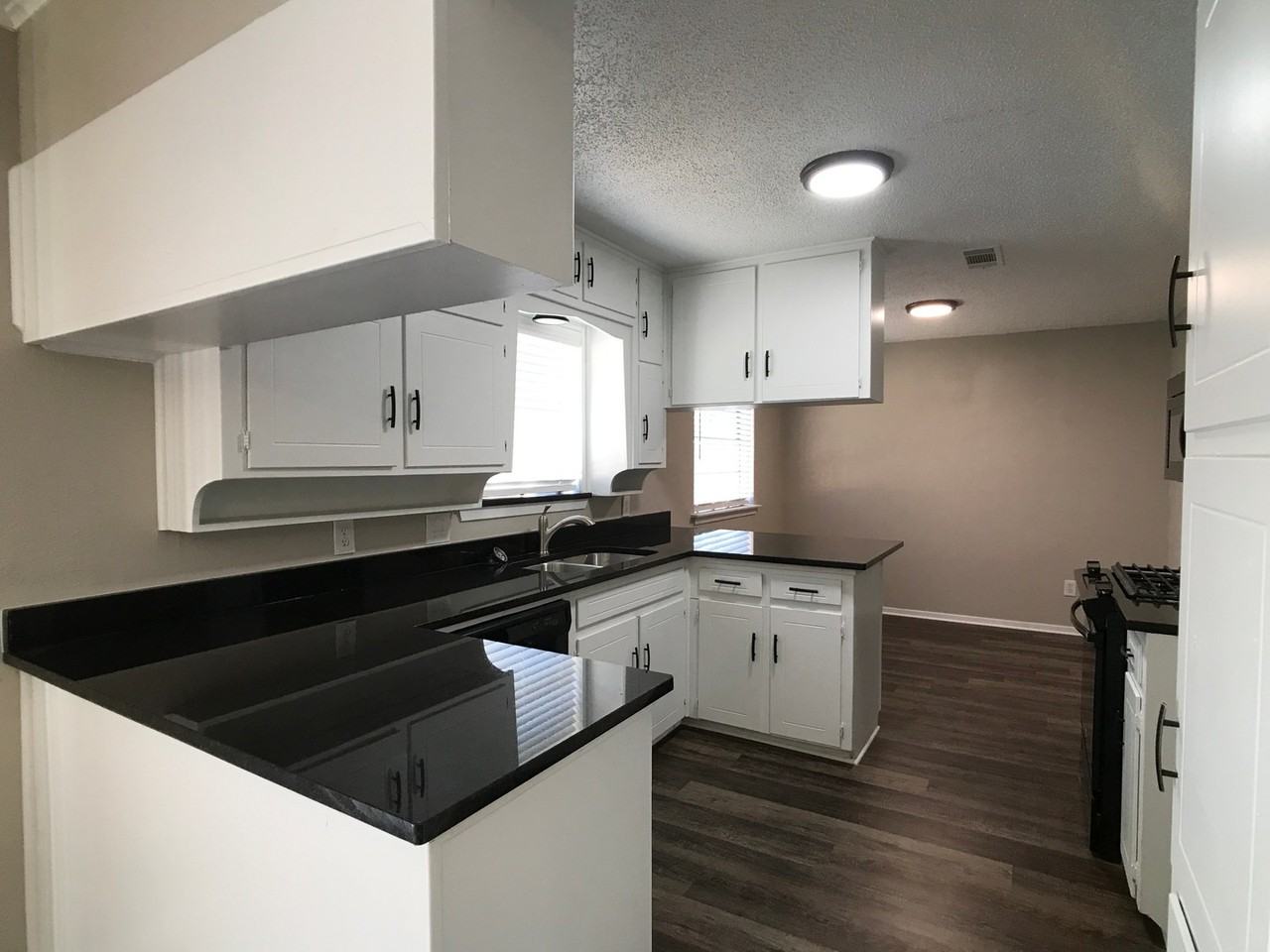 6040 Blueridge Dr - Photo 2 of 50