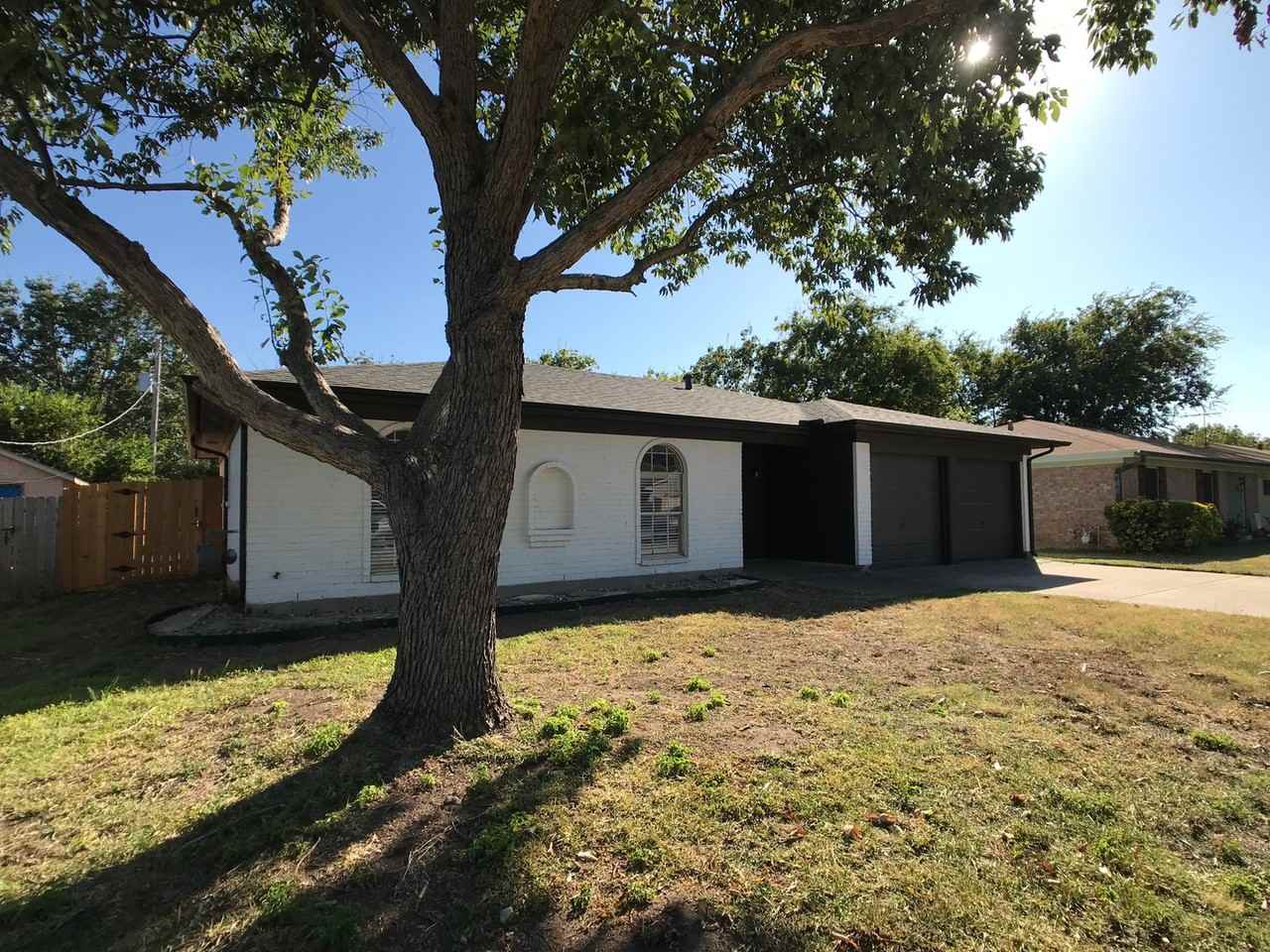 6040 Blueridge Dr - Photo 3 of 50