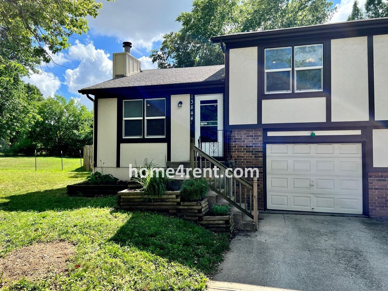 13844 S Constance Ct - Photo 2 of 29