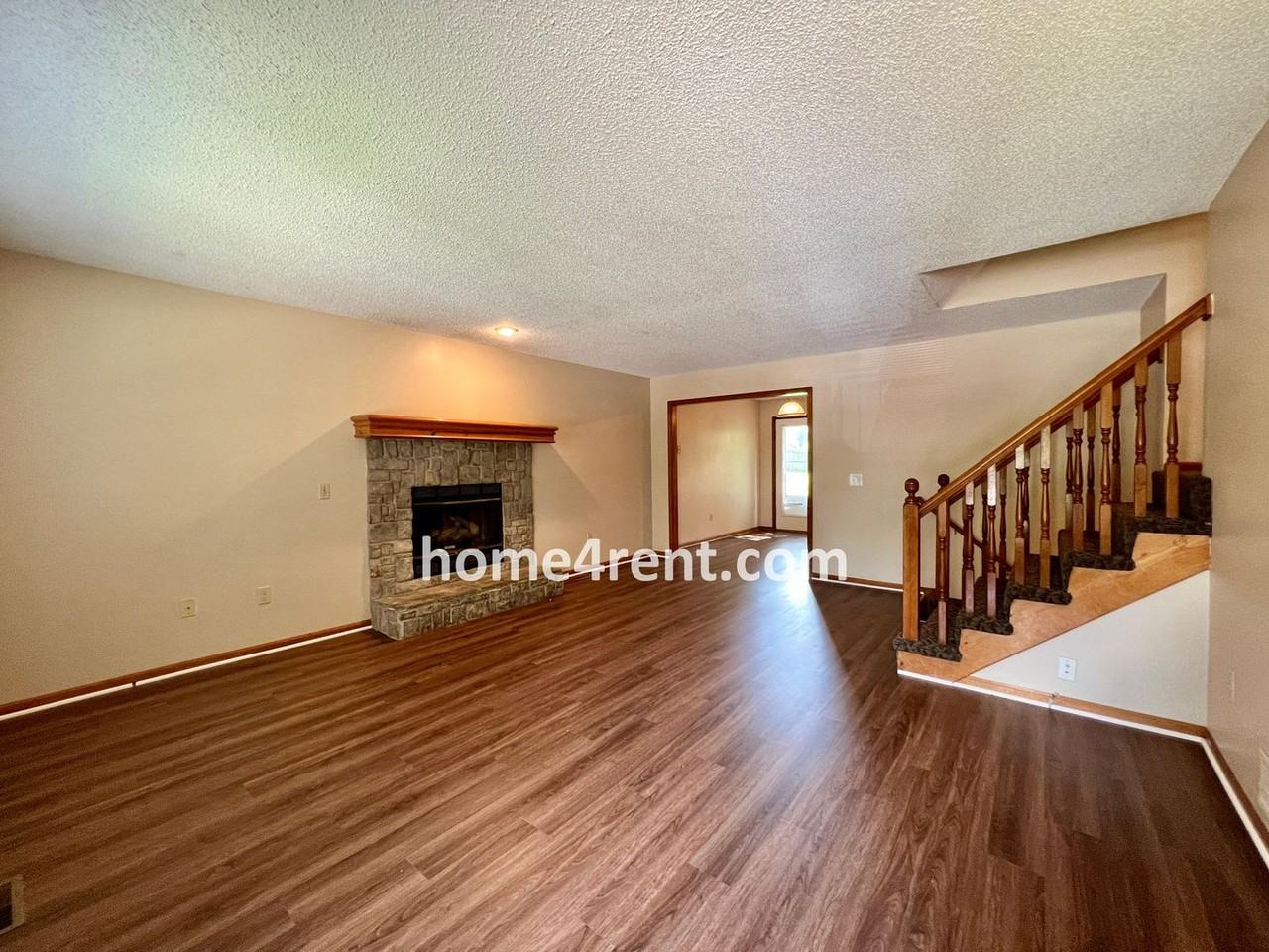 13844 S Constance Ct - Photo 4 of 29