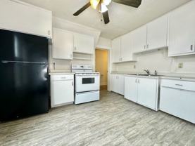 208 S Webster Ave - Complex - Photo 1 of 1