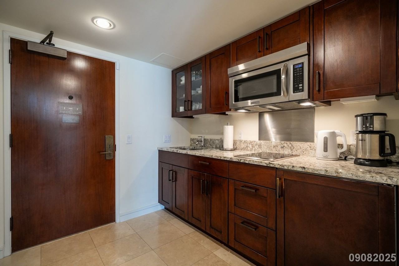 223 Saratoga Rd #918 - Photo 4 of 32