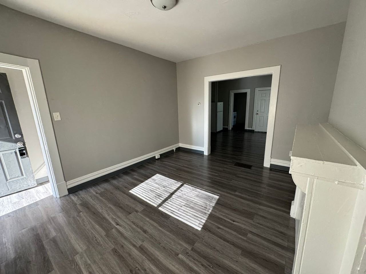 7317 Woodlawn Ave - Photo 2 of 22