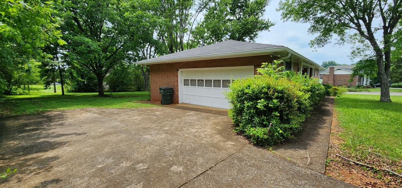6836 Bacon Ln - Photo 6 of 19