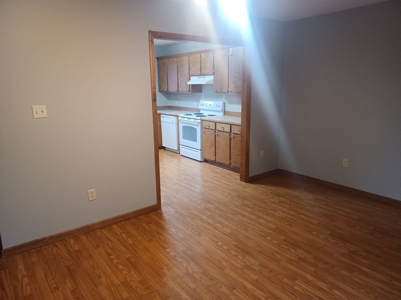1204 Jeannie St #A - Photo 3 of 7