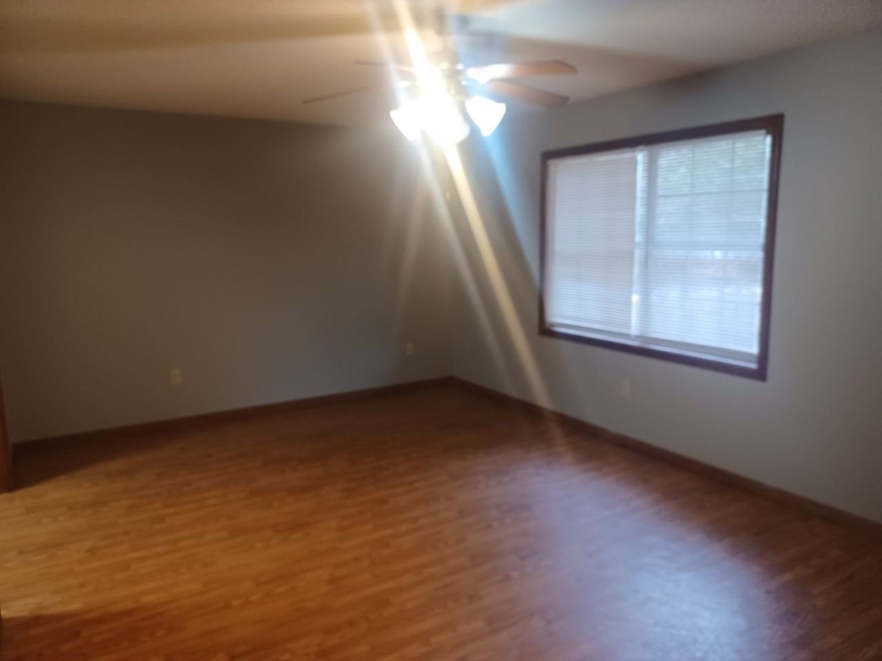 1204 Jeannie St #A - Photo 4 of 7