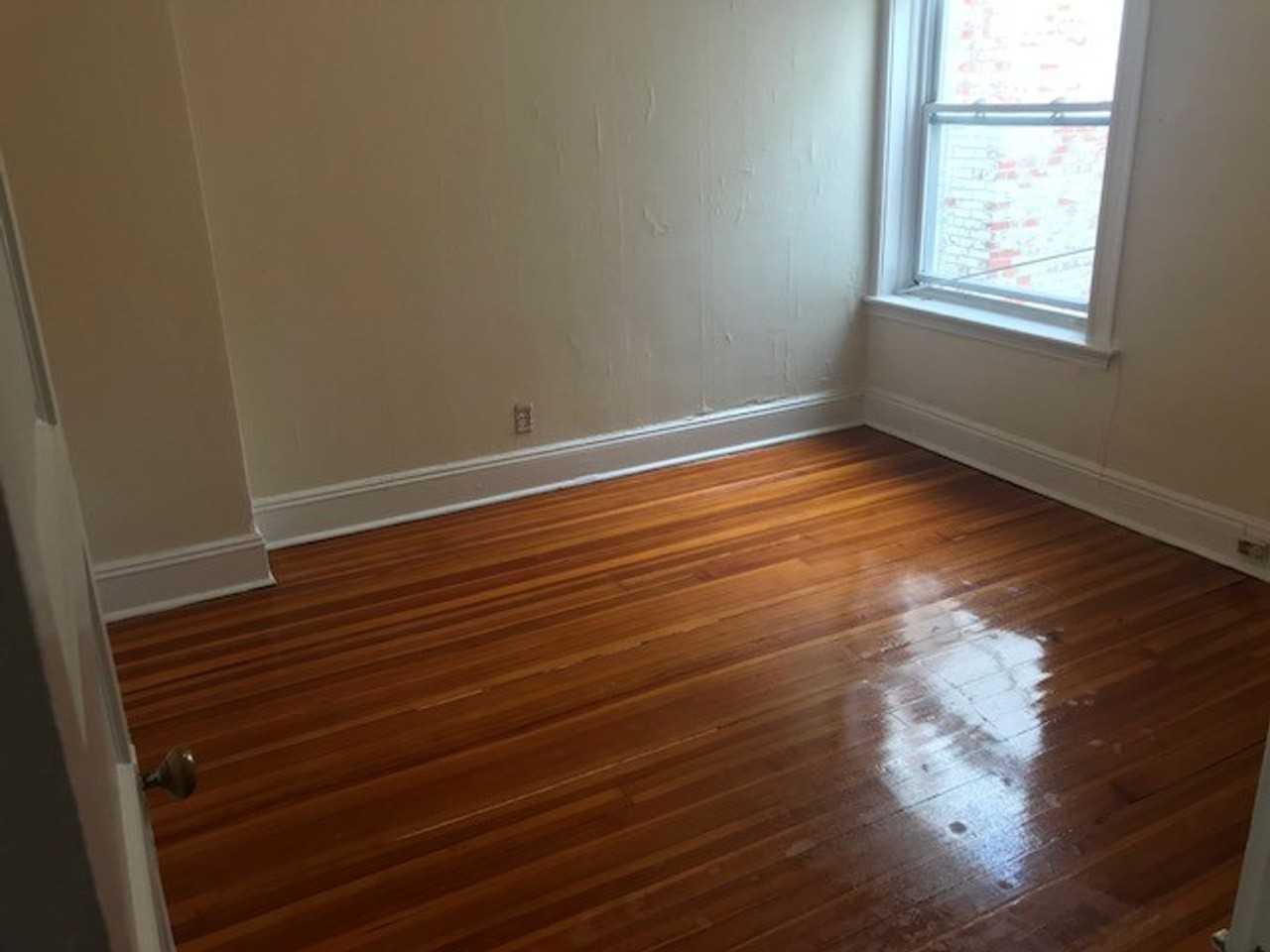 9 Mount Hood Rd - Photo 6 of 8