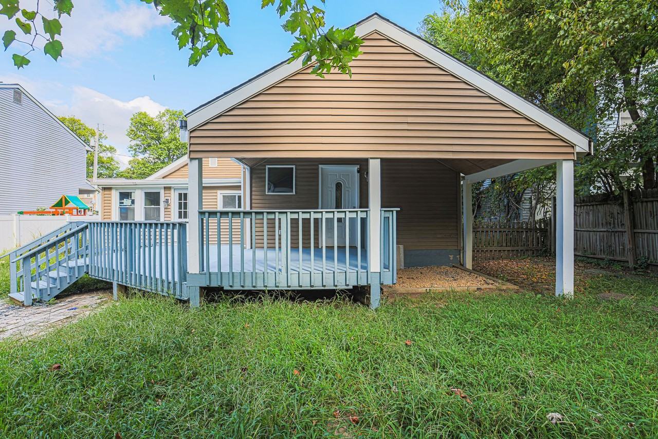 407 Venton Rd - Photo 2 of 24