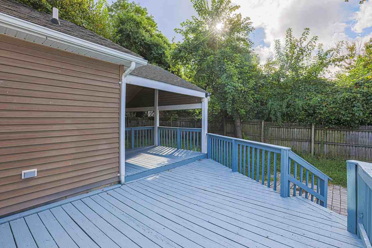 407 Venton Rd - Photo 3 of 24