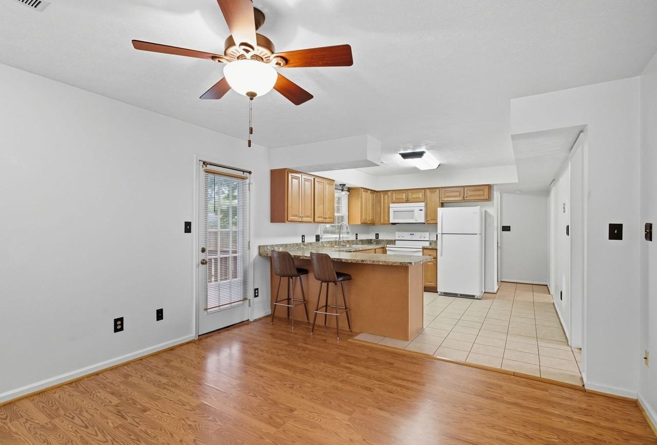 40 Westview Dr - Photo 5 of 23