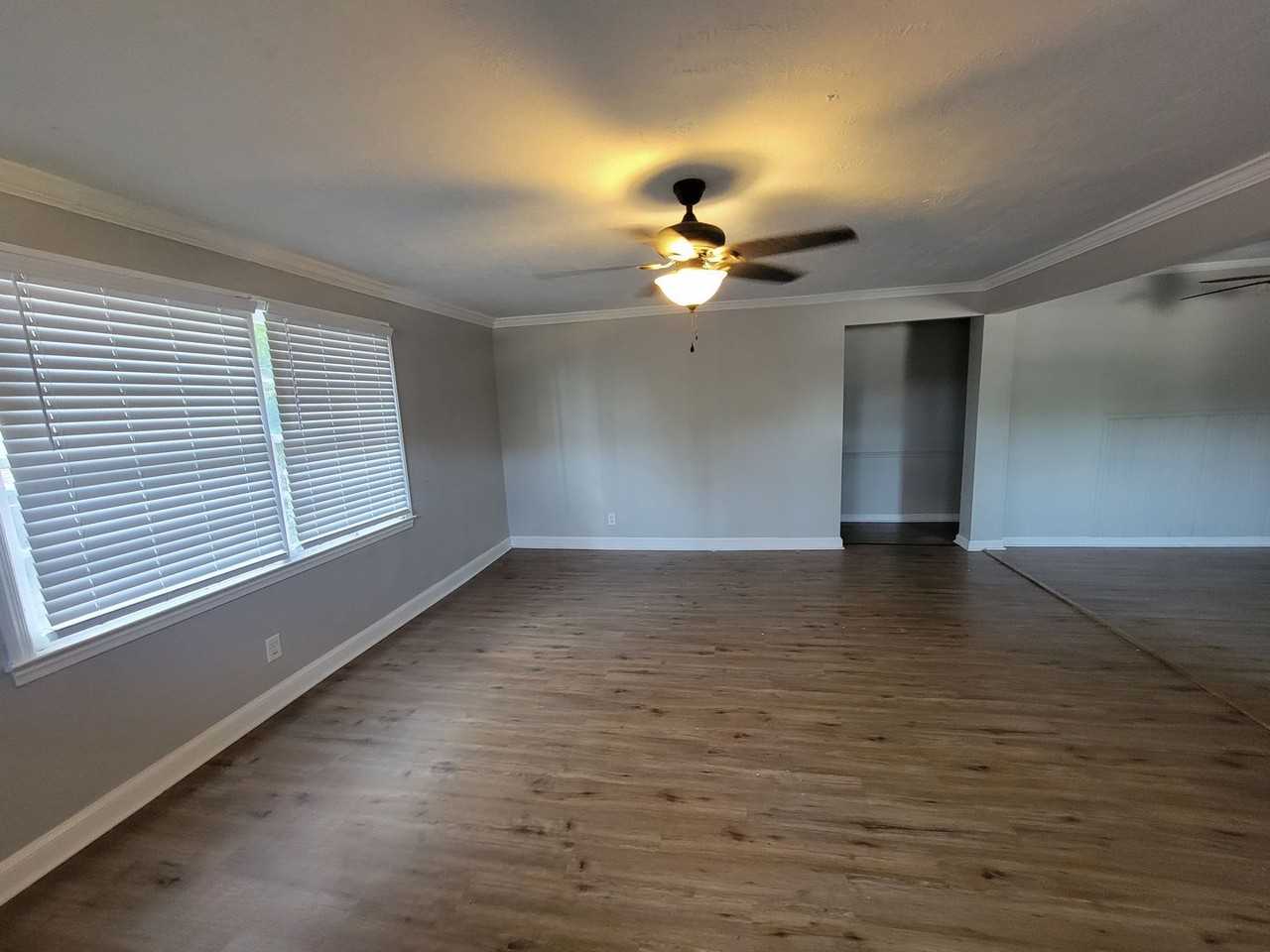 2034 Trout Dr - Photo 4 of 19