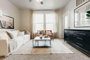 featured image of 1838 W Eaglewood Dr