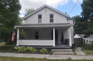 6090 6090 N. Locust St.  - 6090 N Locust - Photo 1 of 1