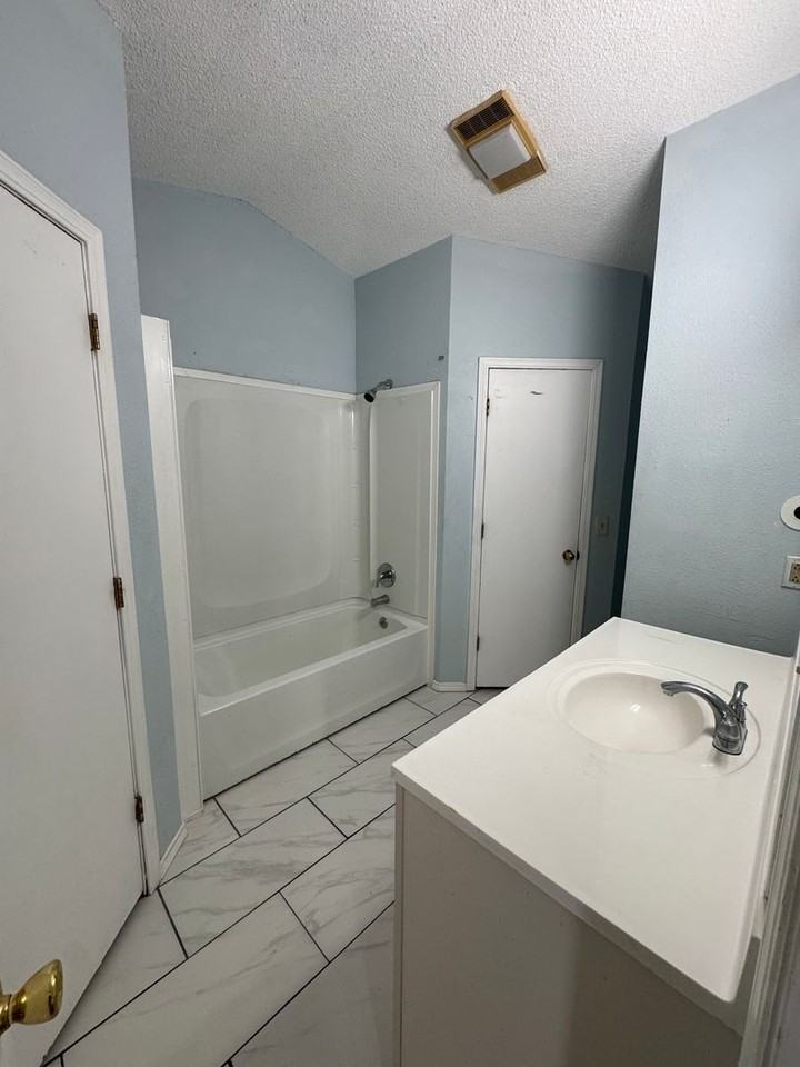4515 W Princeton Pl - Photo 6 of 15