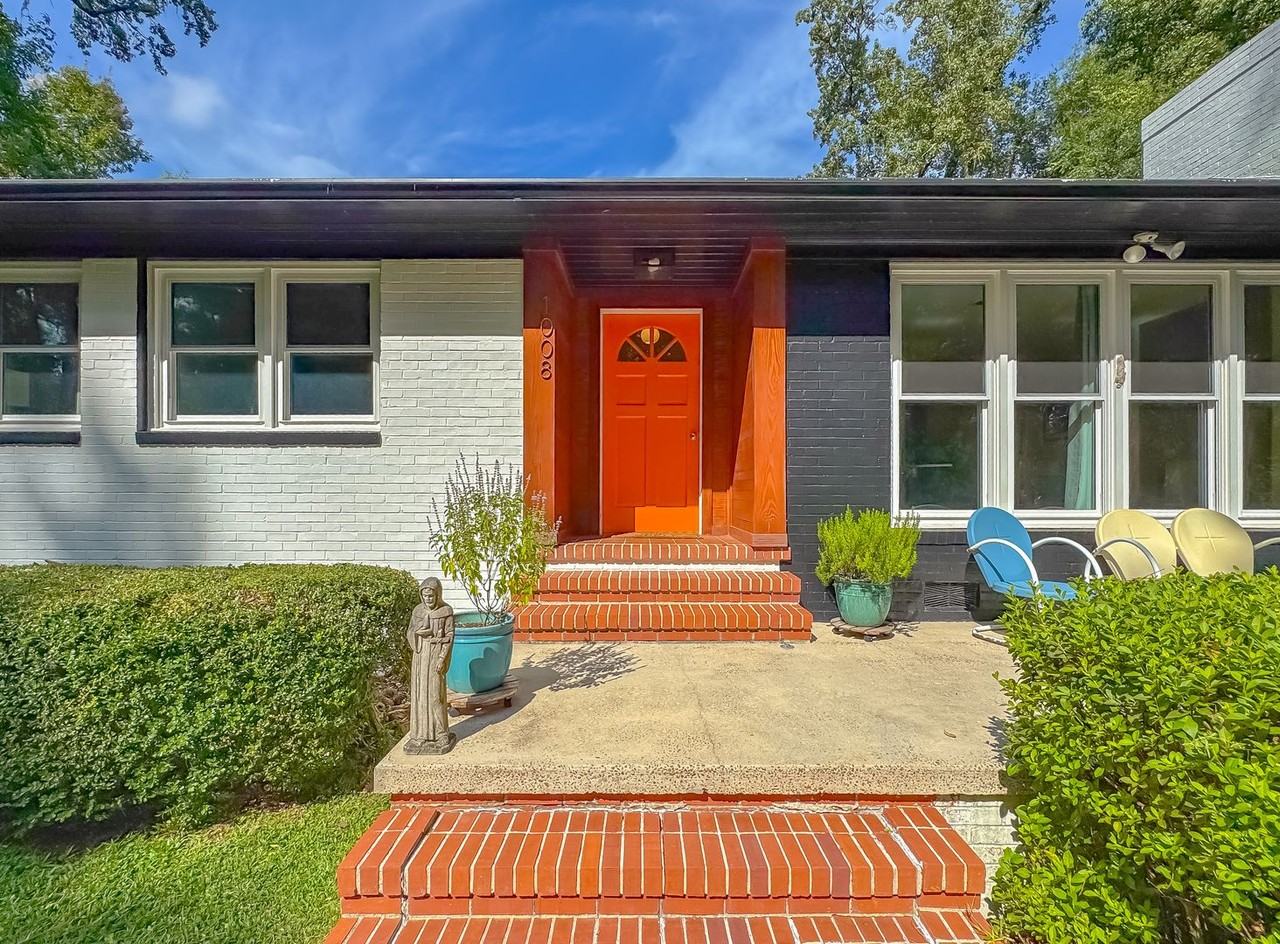 1008 Dogwood Dr - Photo 2 of 50