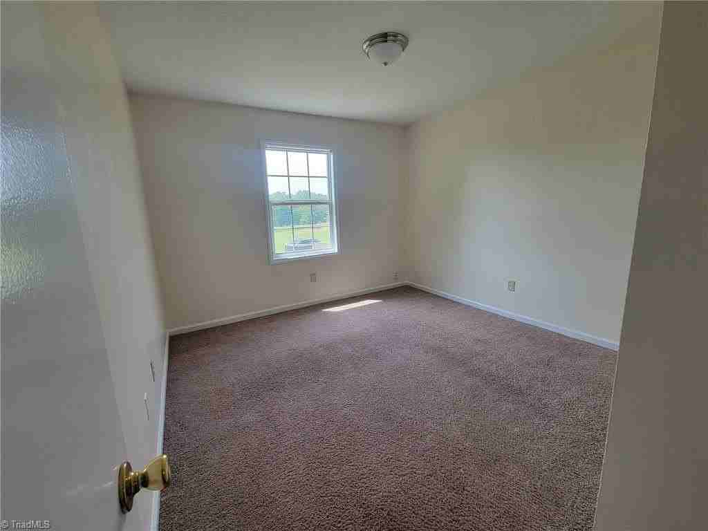 3985 Nc Highway 268 E - Photo 5 of 12