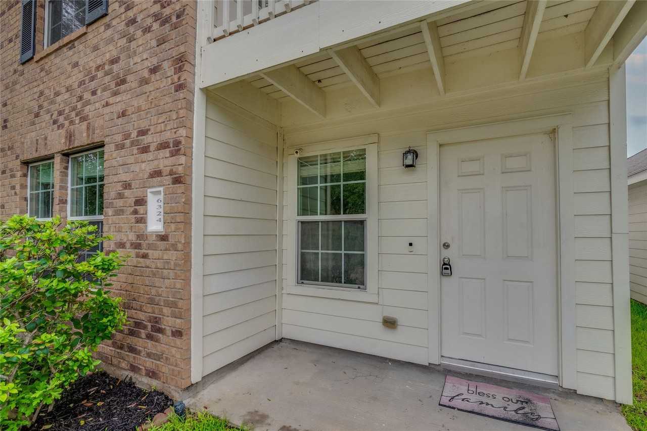 6324 Austinville Dr - Photo 4 of 28