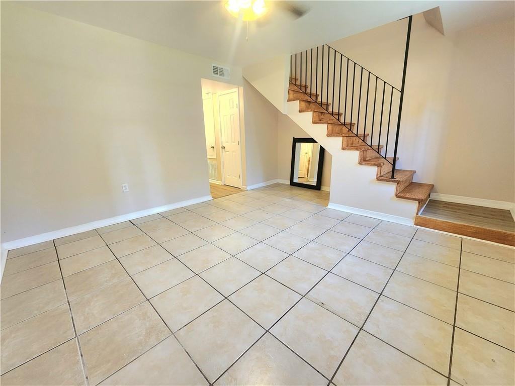 203 Omega St ##C - Photo 3 of 17