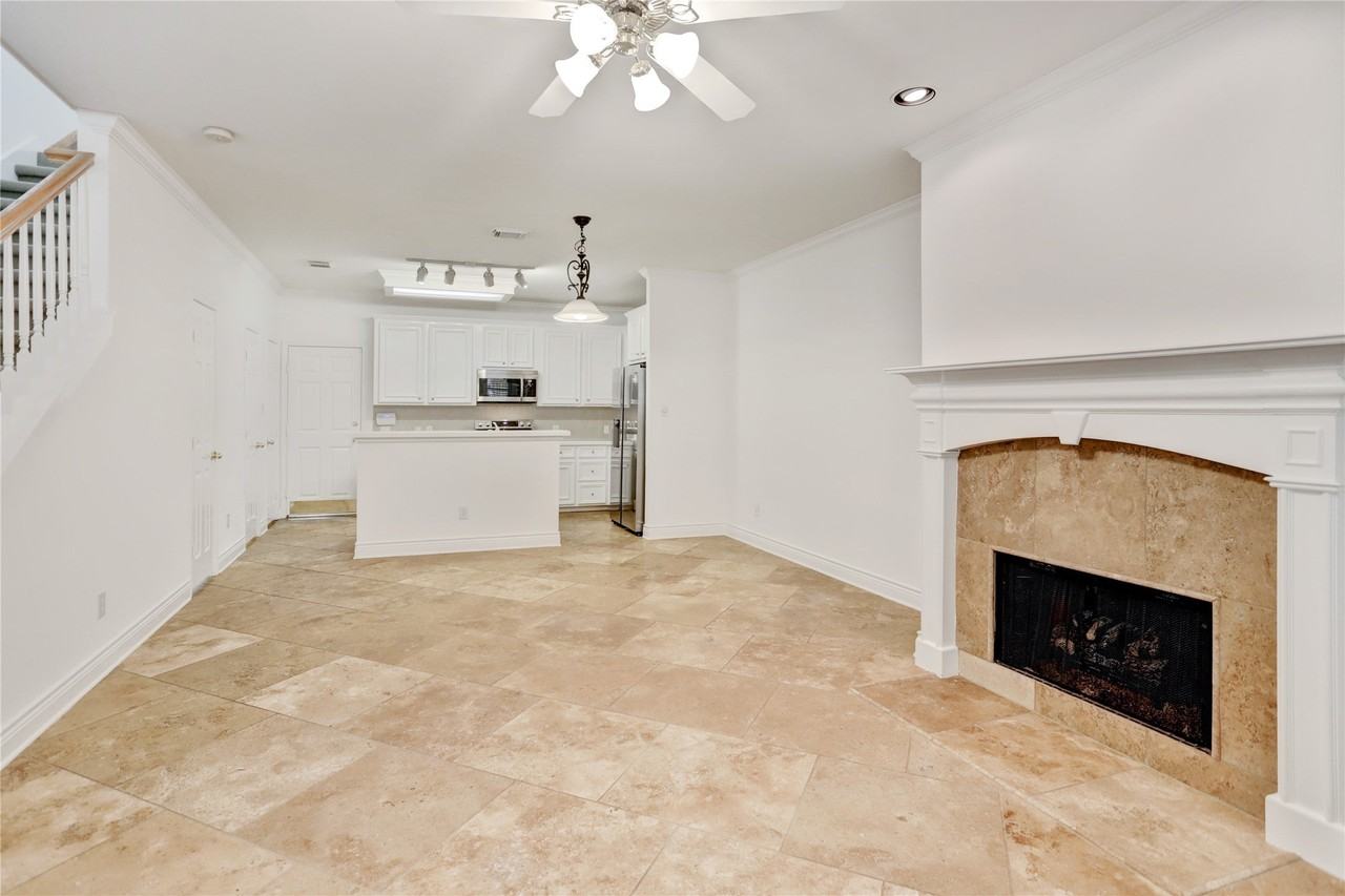 1401 Rosalie St - Photo 3 of 22