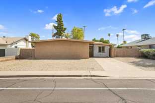 2439 S Dorsey Ln - Photo 1 of 1