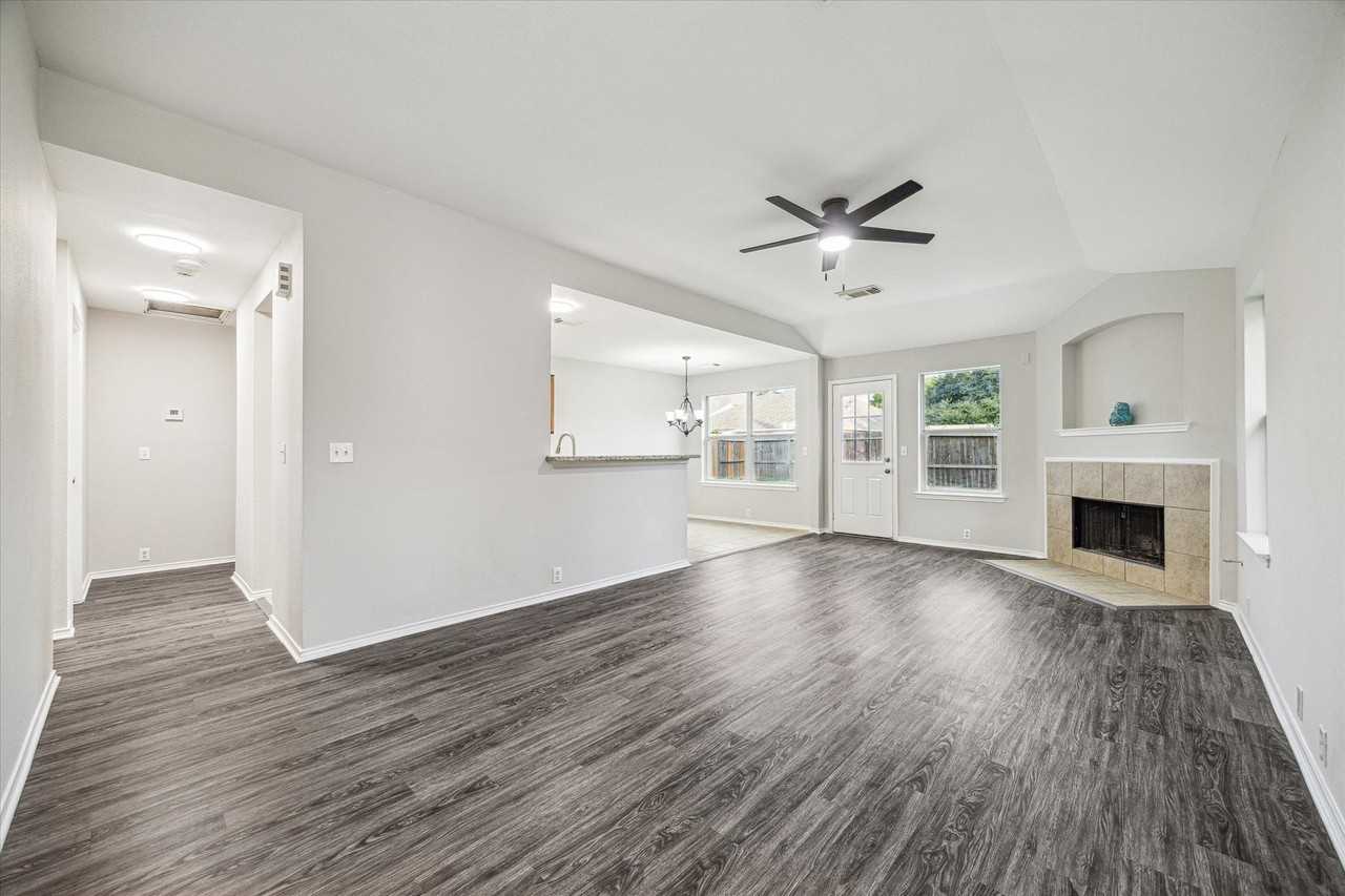 10410 Caribou Cv - Photo 5 of 43