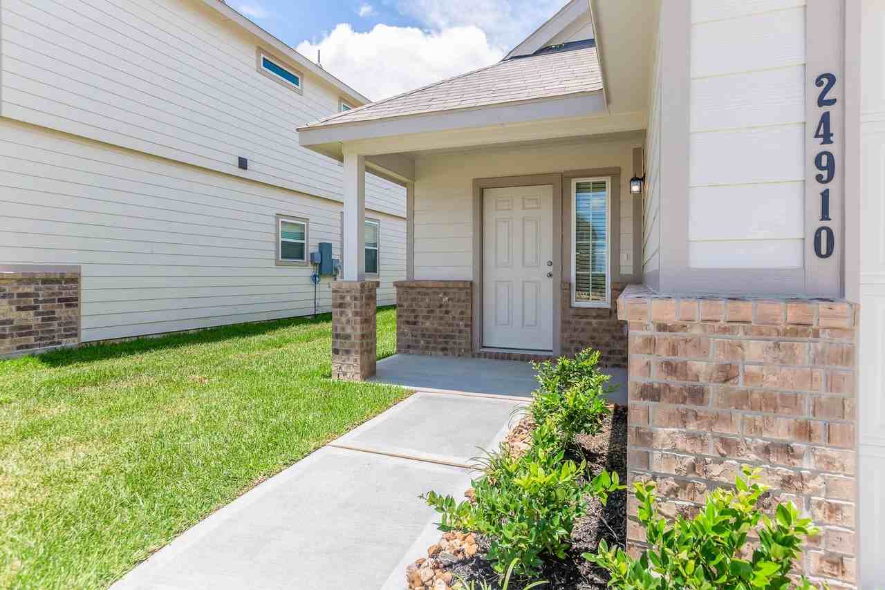 24910 Signorelli Way - Photo 4 of 22