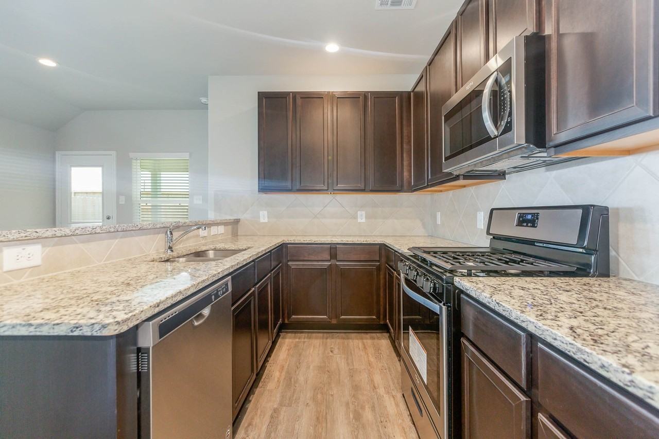 24910 Signorelli Way - Photo 7 of 22