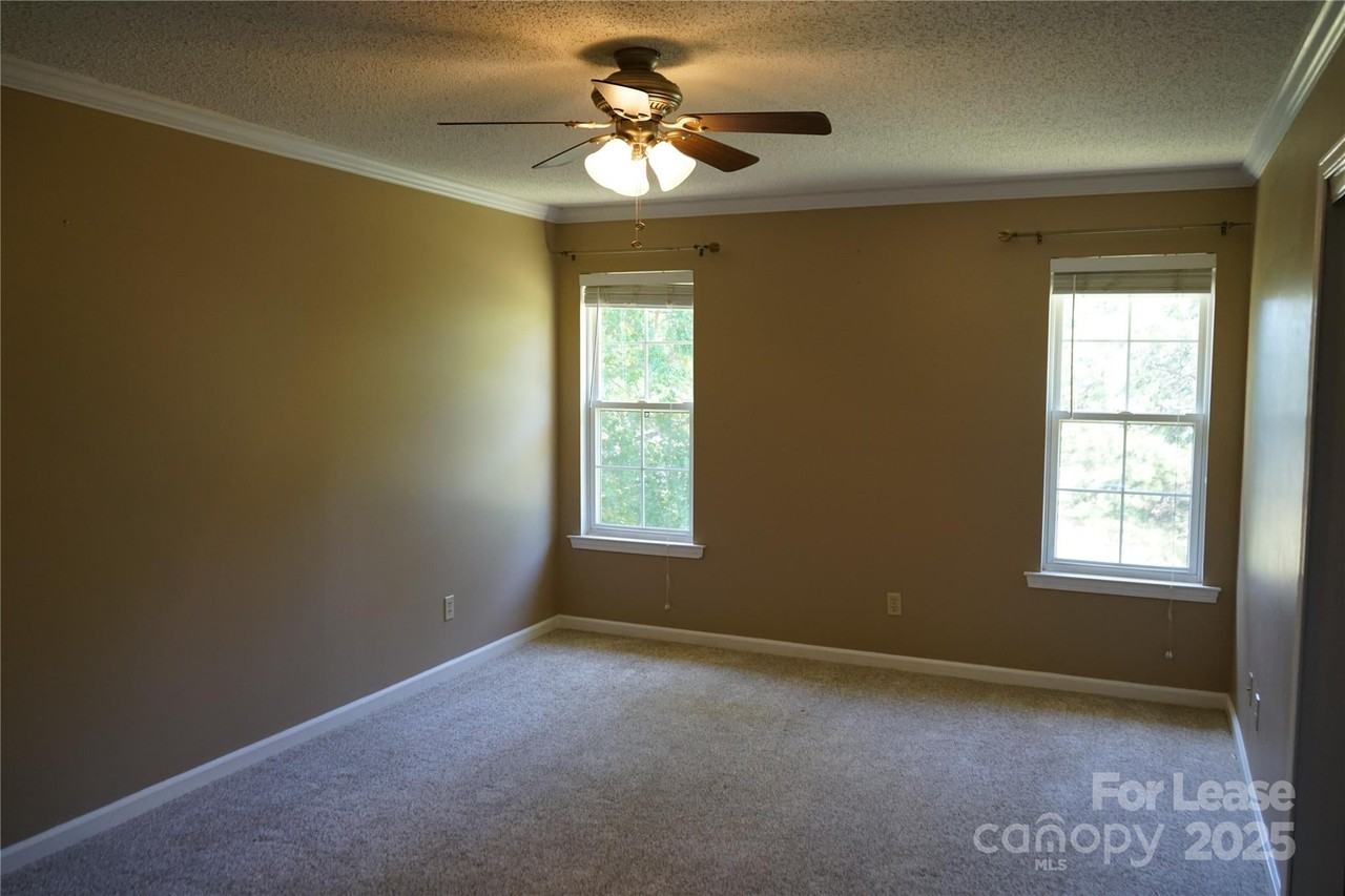 4406 Marble Way - Photo 5 of 29