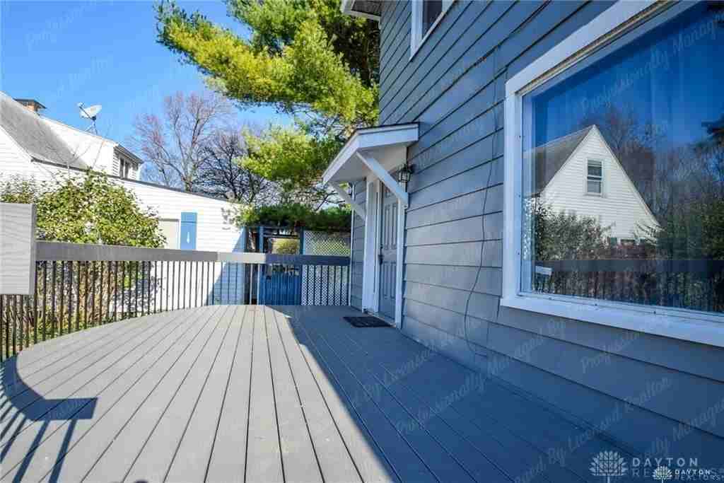 2926 Robin Rd - Photo 3 of 27