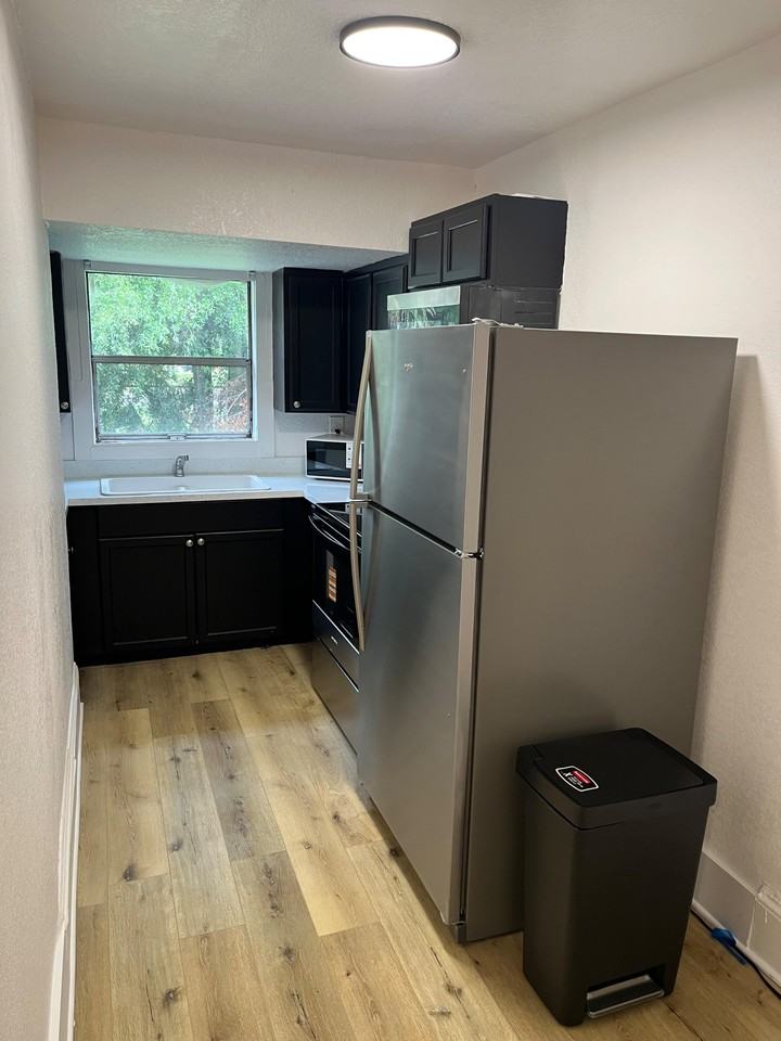 West Magnolia Street - Photo 2 of 9