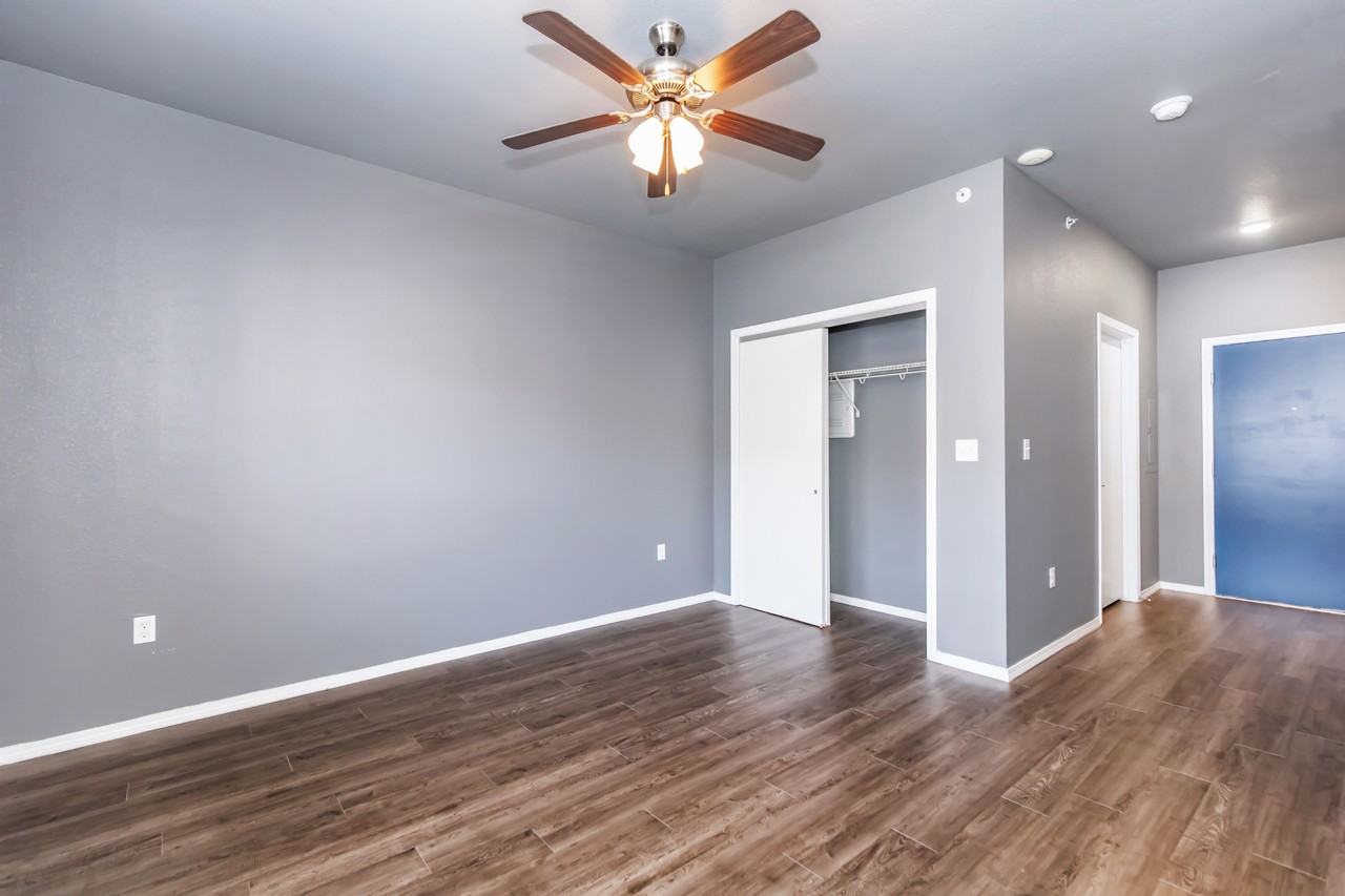 The Falcon of Southern Hills Apartments - Photo 7 of 37