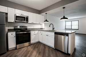 featured image of 200 Seven Oaks Rd