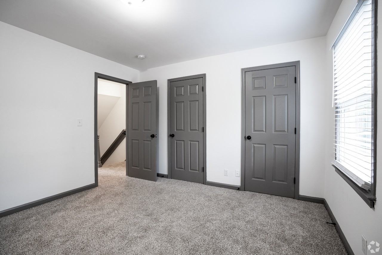 Rippling Stream Townhomes - Photo 6 of 25