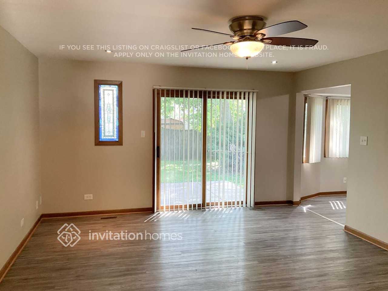 15515 Long Avenue - Photo 3 of 13