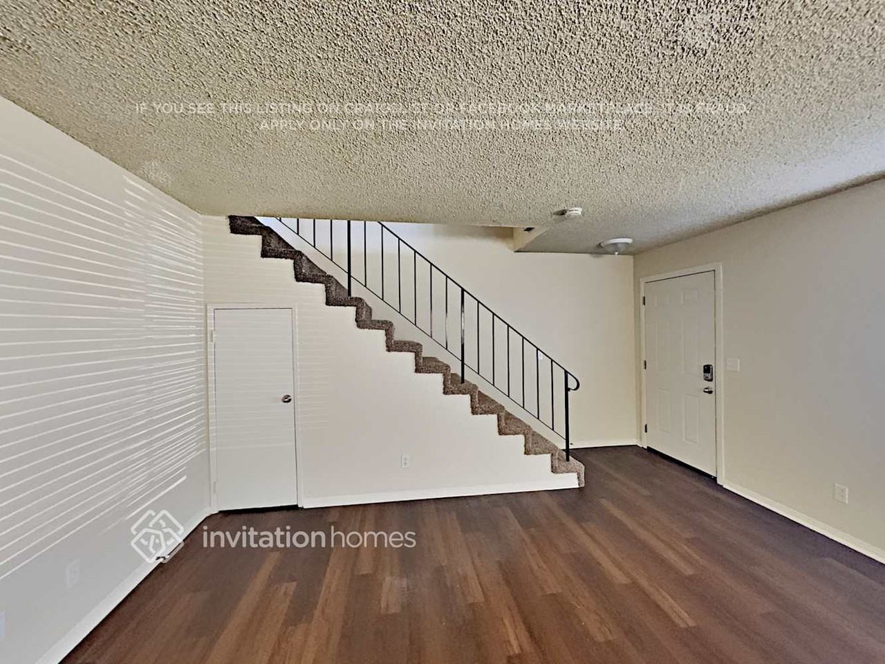 120 E 67th Way - Photo 4 of 16