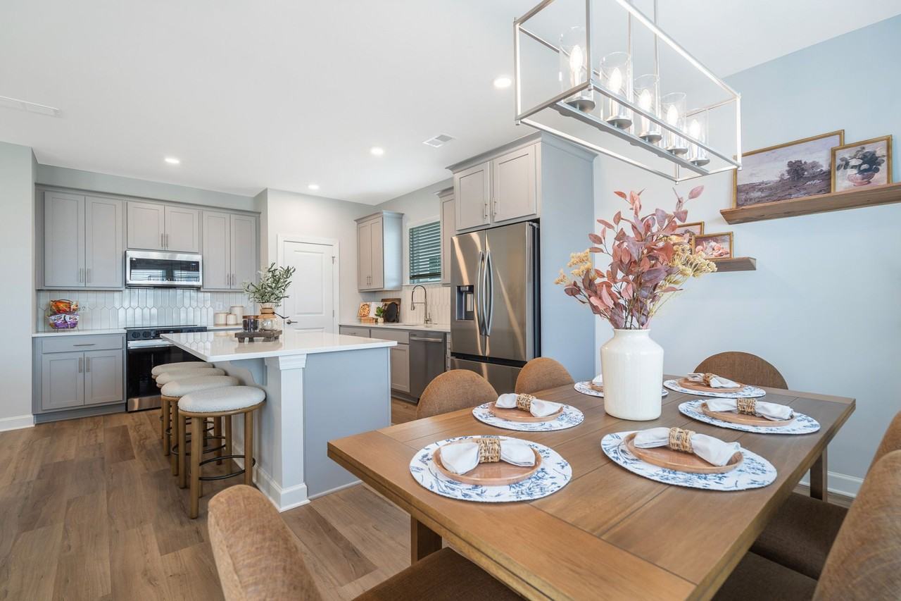 Tessa Shallowford Single - Photo 5 of 37