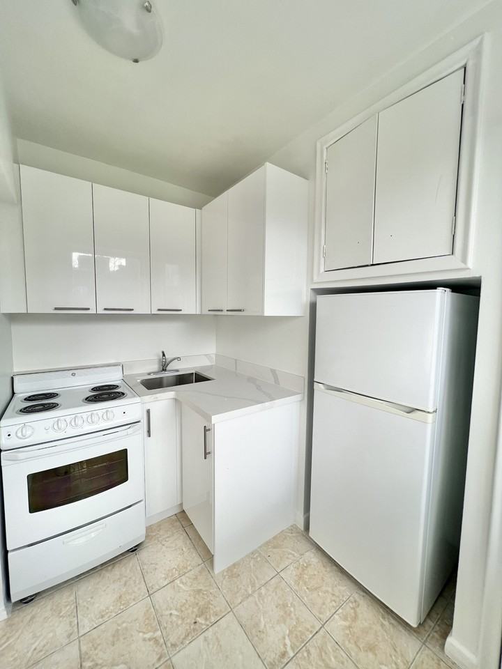 88 Bernard Avenue - Photo 3 of 7