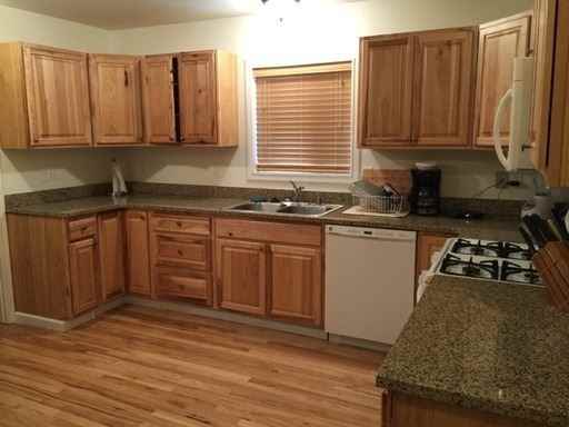 1509 Oak St - Photo 3 of 9