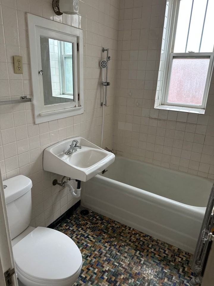 Ivers - Photo 7 of 17