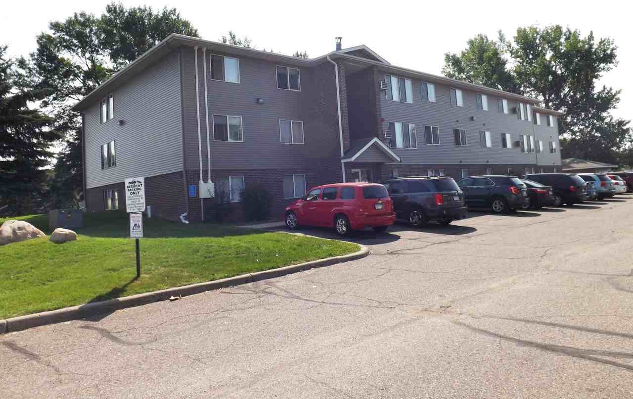 Lincoln Pointe - Photo 3 of 15