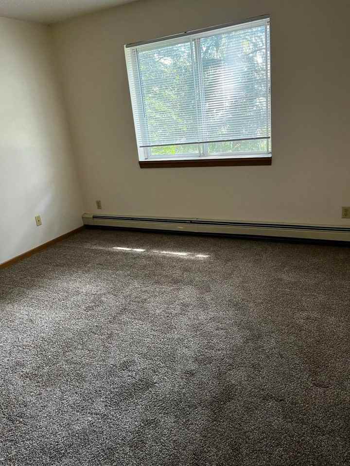 Lincoln Pointe - Photo 6 of 15