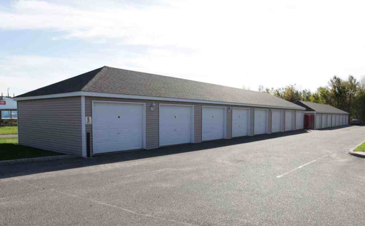 160 Main Street - Photo 3 of 18