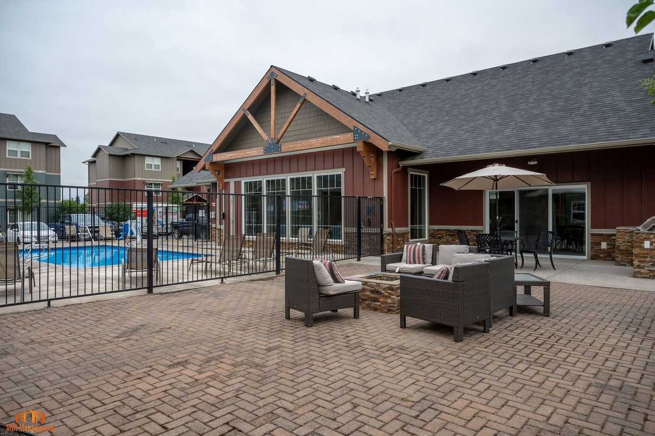 300 Boulder Falls Dr - Photo 2 of 39