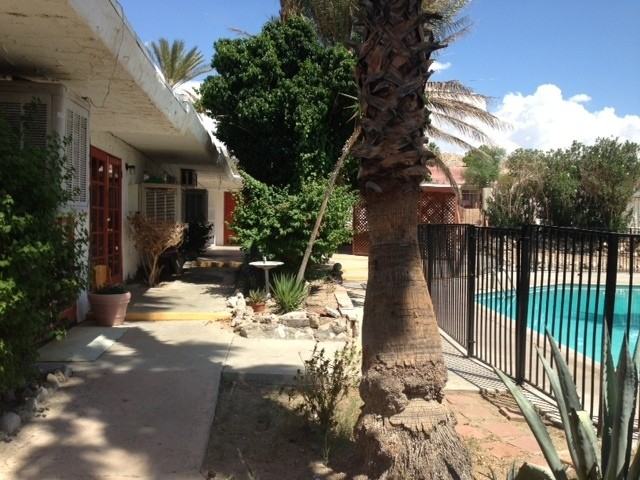 Sun Villa Apartments - Photo 3 of 13